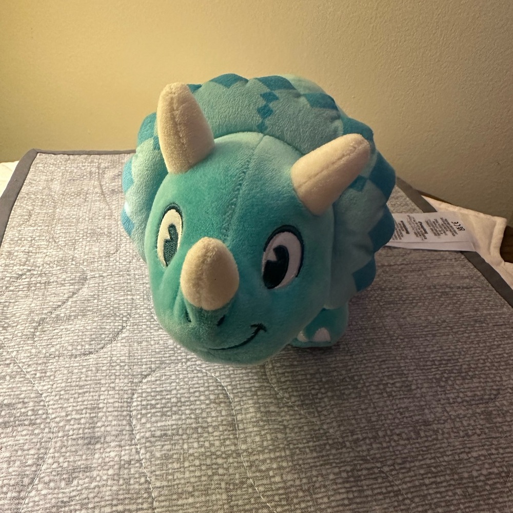 Walt Disney World Animal Kingdom Triceratops Dinoland Stars Plush Dinosaur Dino